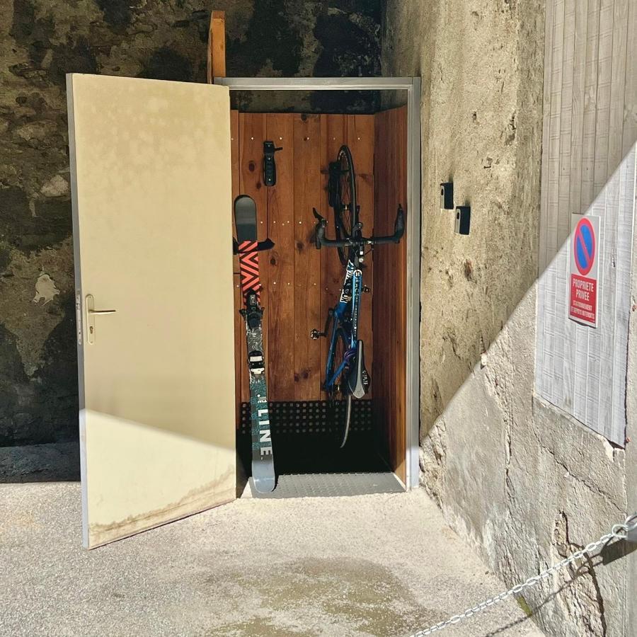 Newly Renovated Ground Floor Apartment Close To Thermes Bagnères-de-Luchon エクステリア 写真